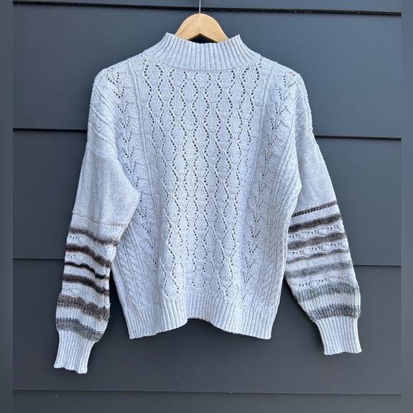 Cozy Gray Cable Knit Sweater - L - Picture 3 of 6